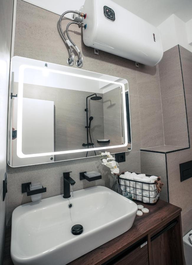 Mia Marine Rooms Himare Exterior photo