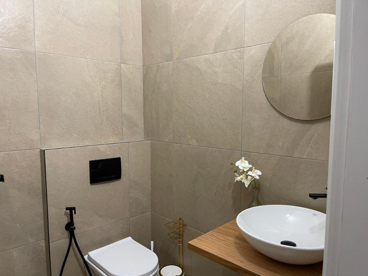 Mia Marine Rooms Himare Exterior photo